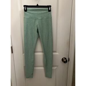 Alo Yoga Women's Spacedye Green Leggings Buttery Soft XS High Waisted Breathable